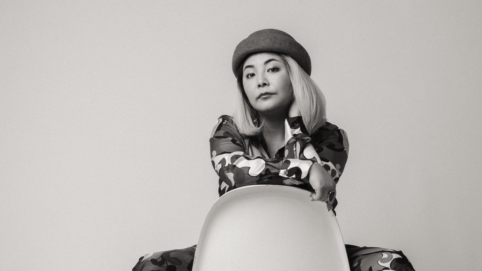 The Hot Seat - Mayumi Yoshida thumbnail